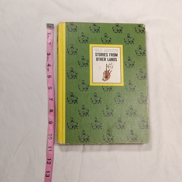 Vintage 1965 Walt Disney stories book - Picture 8 of 12